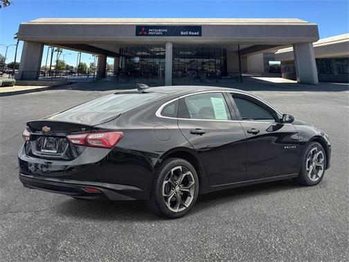 2022 Chevrolet Malibu FWD LT