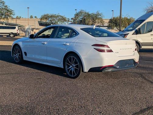 2023 Genesis G70 2.0T AWD