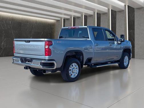 2025 Chevrolet Silverado 3500 LT