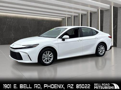 Ice 2026 Toyota Camry LE