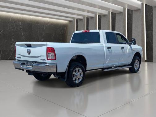 Bright White Clearcoat 2024 RAM 3500 Big Horn Crew Cab 4x4 8' Box