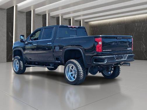 Black 2023 Chevrolet Silverado 2500 High Country