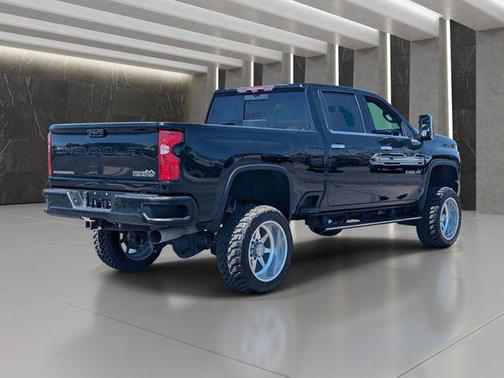 Black 2023 Chevrolet Silverado 2500 High Country