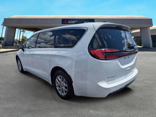 Bright White Clearcoat 2024 Chrysler Pacifica Touring L