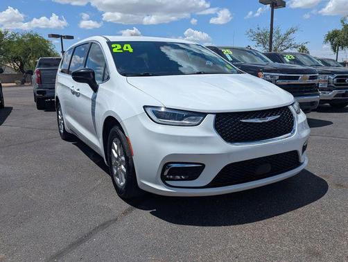 Bright White Clearcoat 2024 Chrysler Pacifica Touring L