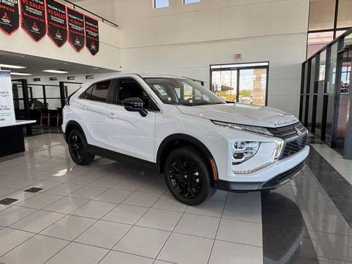 White Diamond 2026 Mitsubishi Eclipse Cross LE