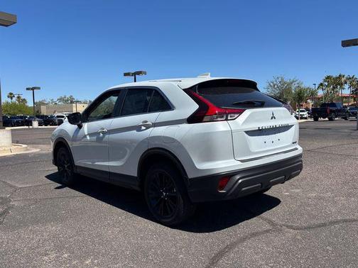 White Diamond 2026 Mitsubishi Eclipse Cross LE