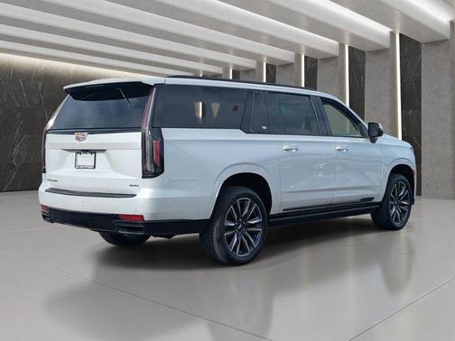 2023 Cadillac Escalade ESV Sport Platinum