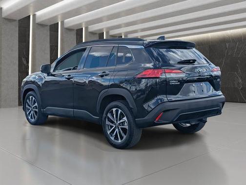 2025 Toyota Corolla Cross XLE
