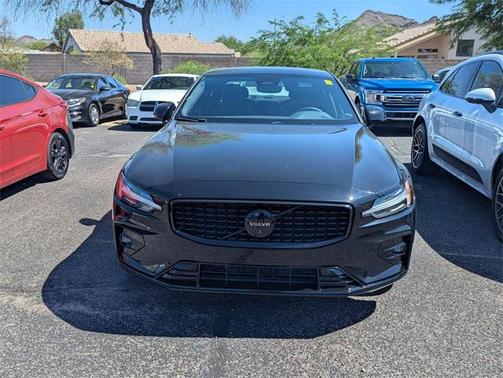2024 Volvo S60 B5 Plus Black Edition