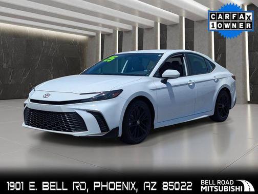 Ice 2025 Toyota Camry SE