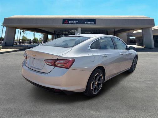 2022 Chevrolet Malibu FWD LT