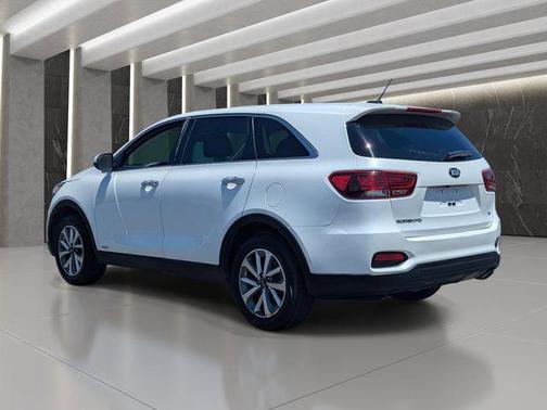 Snow White Pearl 2020 Kia Sorento LX