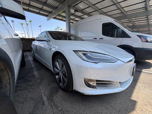 Pearl White Multi-Coat 2020 Tesla Model S