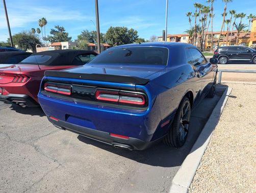 2022 Dodge Challenger SXT