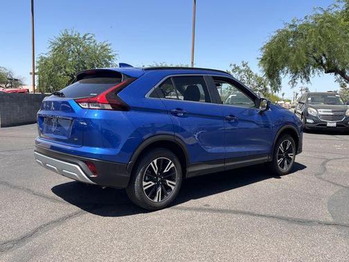 Lightning Blue Metallic 2026 Mitsubishi Eclipse Cross SE