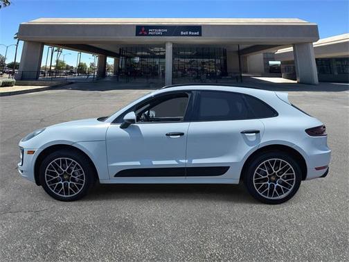 2017 Porsche Macan Base