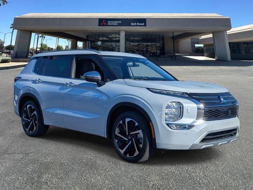 2025 Mitsubishi Outlander PHEV SEL