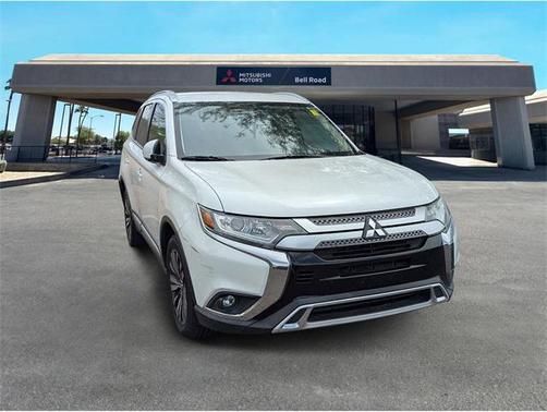 2020 Mitsubishi Outlander SE