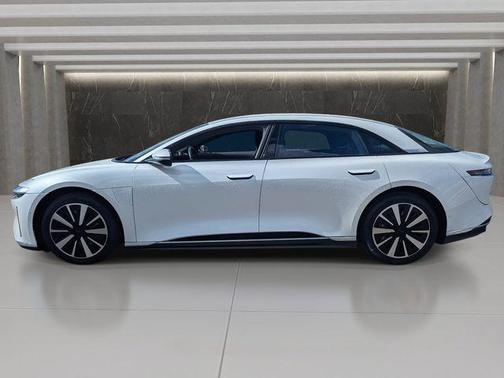 2024 Lucid Air Touring