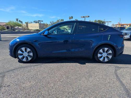 2023 Tesla Model Y Long Range Dual Motor All-Wheel Drive
