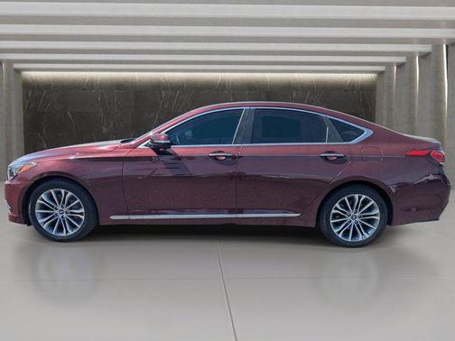 Pamplona Red 2017 Genesis G80 3.8