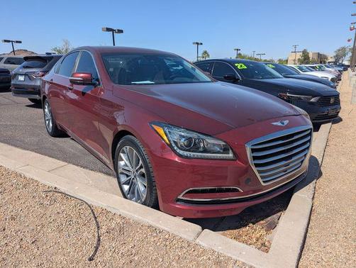 Pamplona Red 2017 Genesis G80 3.8