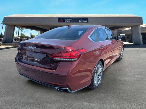 Pamplona Red 2017 Genesis G80 3.8