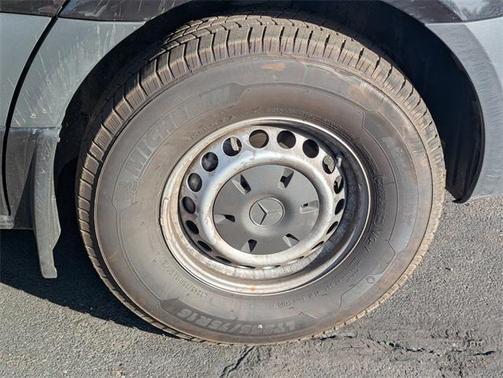 2025 Mercedes-Benz Sprinter 2500 Standard Roof