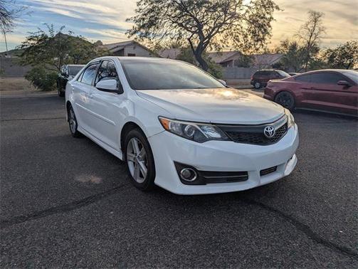 2013 Toyota Camry SE