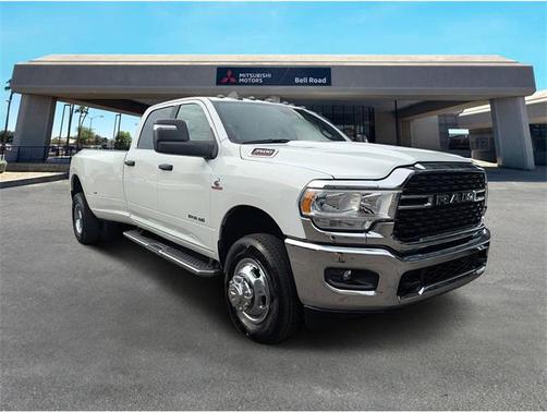 2024 RAM 3500 Big Horn Crew Cab 4x4 8' Box