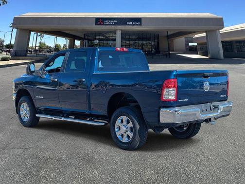 Patriot Blue Pearlcoat 2024 RAM 2500 Big Horn Crew Cab 4x4 6'4' Box