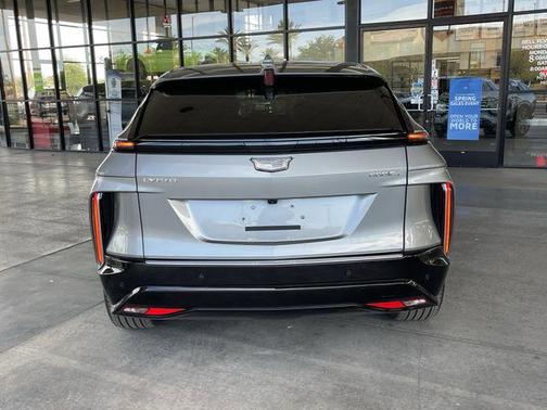 Argent Silver Metallic 2024 Cadillac LYRIQ Tech