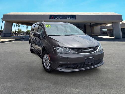 2021 Chrysler Voyager LXI