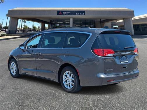 2021 Chrysler Voyager LXI
