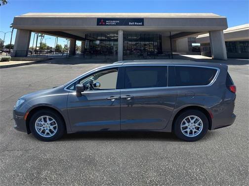 2021 Chrysler Voyager LXI