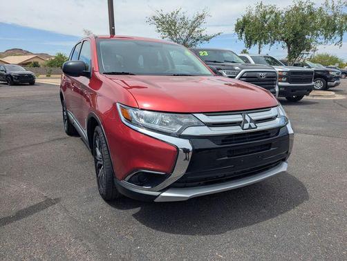 Rally Red Metallic 2018 Mitsubishi Outlander ES