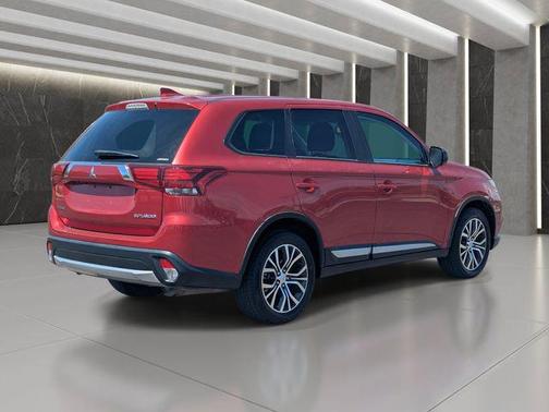 Rally Red Metallic 2018 Mitsubishi Outlander ES