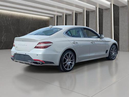 2026 Genesis G70 2.5T RWD