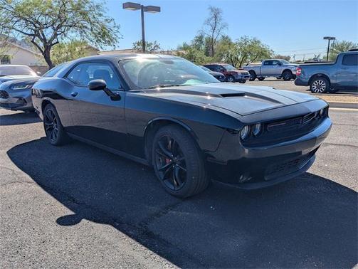 2016 Dodge Challenger SXT