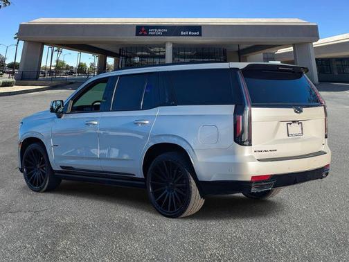 Crystal White Tricoat 2021 Cadillac Escalade Sport