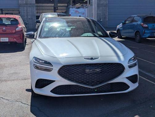 2023 Genesis G70 2.0T RWD