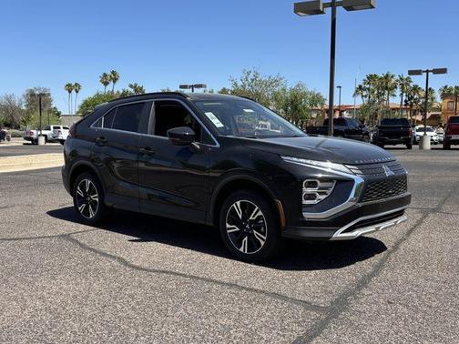 Labrador Black Pearl 2026 Mitsubishi Eclipse Cross SE
