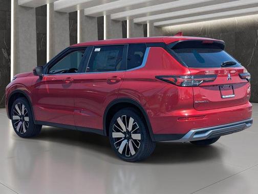 Red Diamond 2026 Mitsubishi Outlander SE 1.5T 2WD