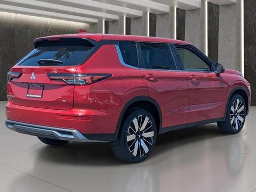 Red Diamond 2026 Mitsubishi Outlander SE 1.5T 2WD