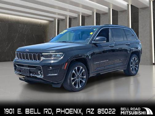 Diamond Black Crystal Pearlcoat 2023 Jeep Grand Cherokee Overland
