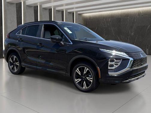 Labrador Black Pearl 2026 Mitsubishi Eclipse Cross SEL