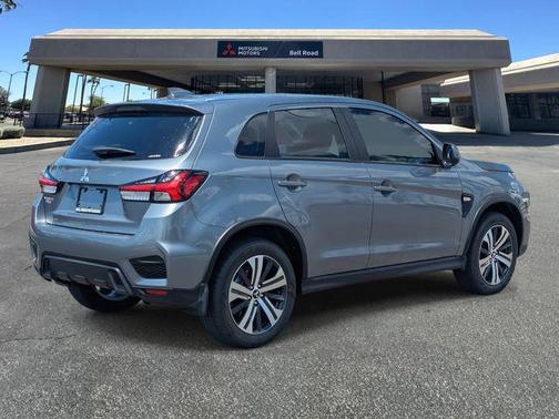 Mercury Gray Metallic 2025 Mitsubishi Outlander Sport 2.0 ES