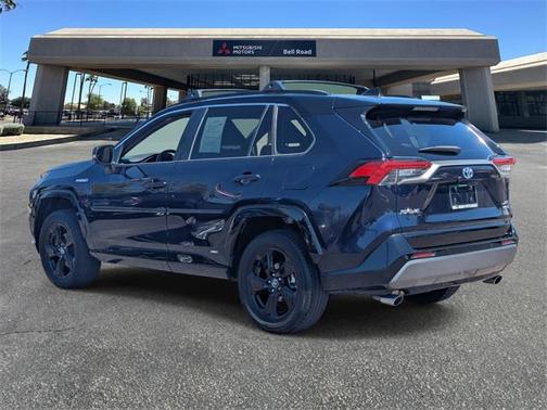 2020 Toyota RAV4 Hybrid SE