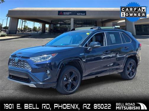 2020 Toyota RAV4 Hybrid SE